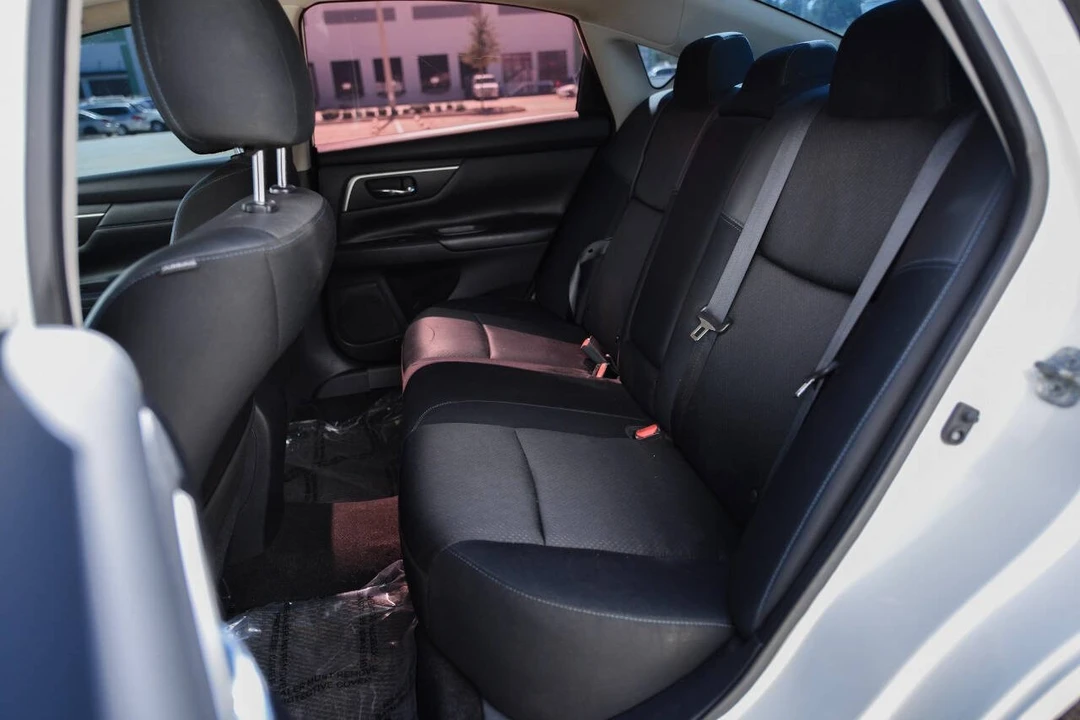 2016 Nissan Altima 5th Gen - Image 12 of 16