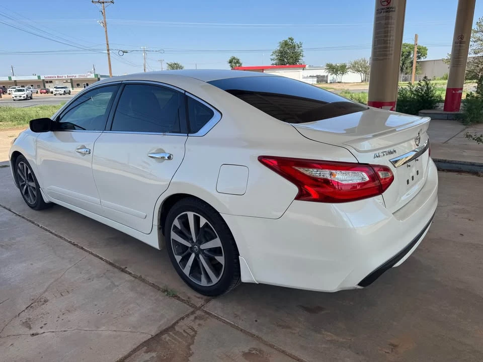 2016 Nissan Altima 5th Gen - Image 6 of 13