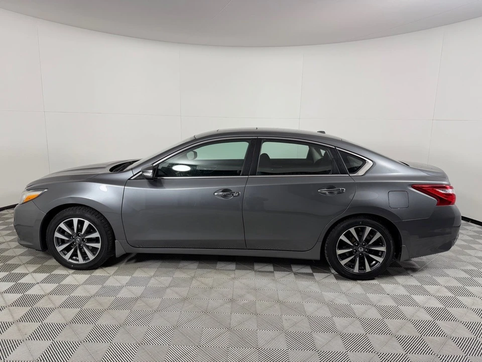 2016 Nissan Altima 5th Gen - Image 8 of 12