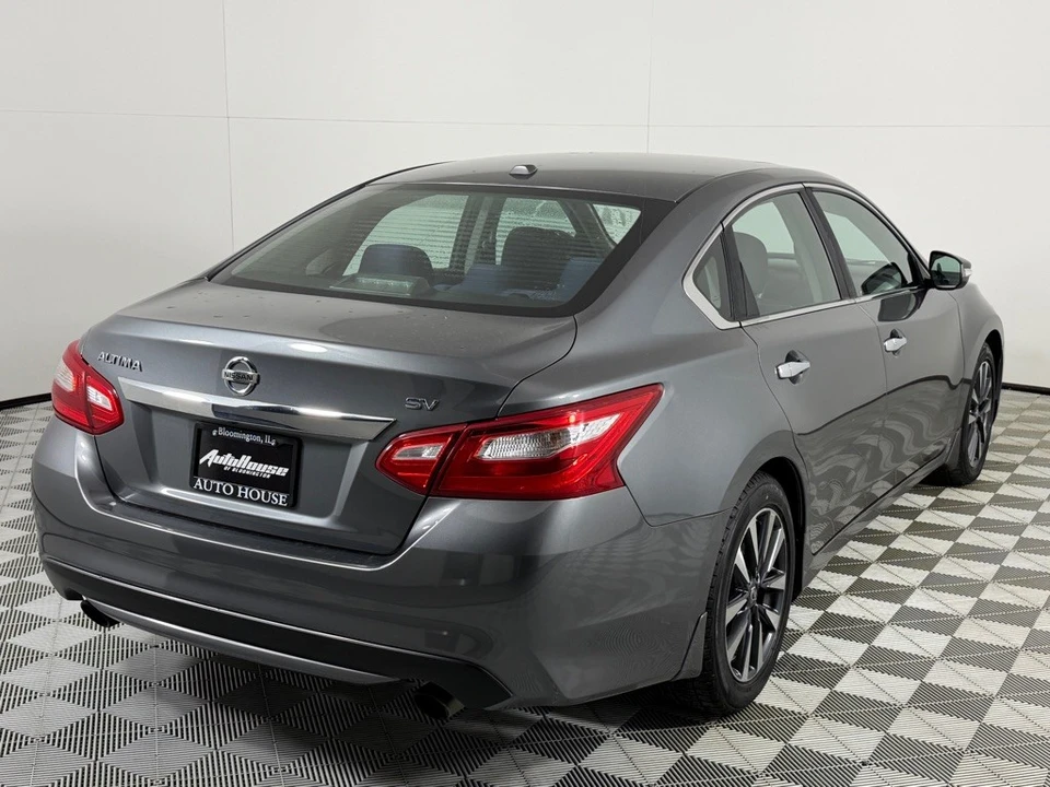 2016 Nissan Altima 5th Gen - Image 5 of 12