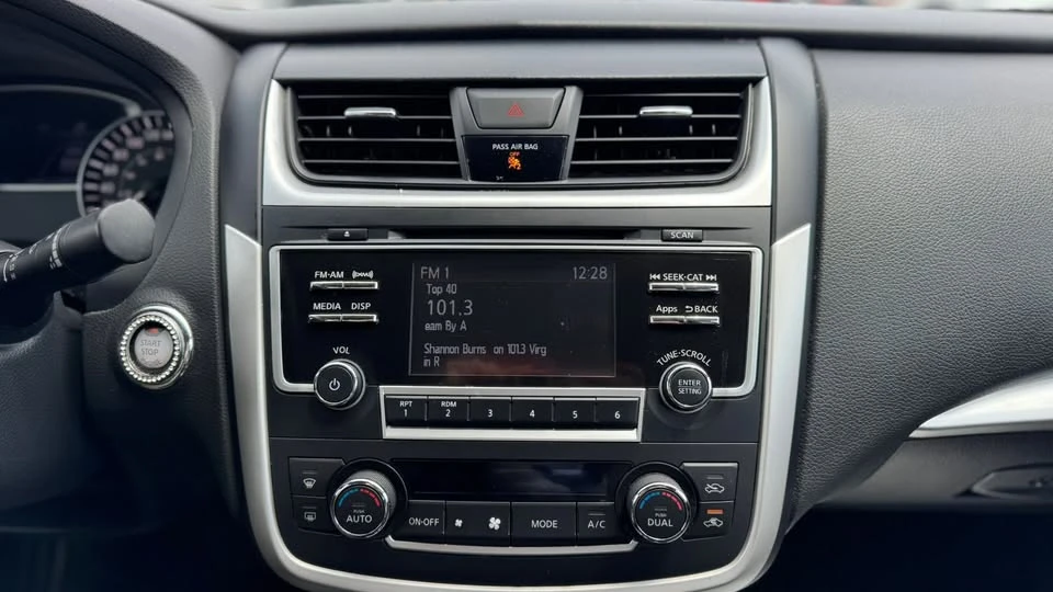 2016 Nissan Altima 5th Gen - Image 15 of 20