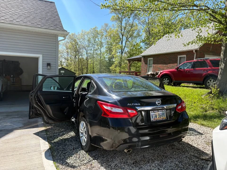 2016 Nissan Altima 5th Gen - Image 2 of 8