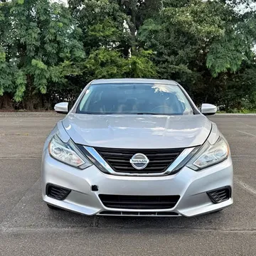 2016 Nissan Altima 2.5 SV Sedan 4D