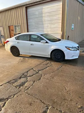 2016 Nissan Altima 2.5 Sedan 4D