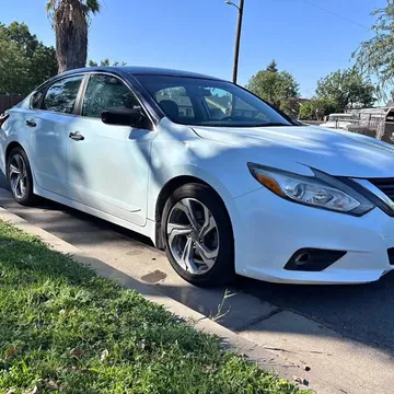 2016 Nissan Altima 2.5 Sedan 4D