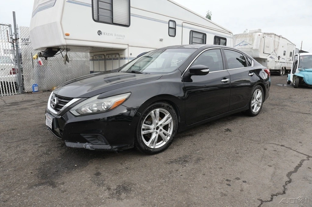 2016 Nissan Altima 5th Gen - Image 2 of 21