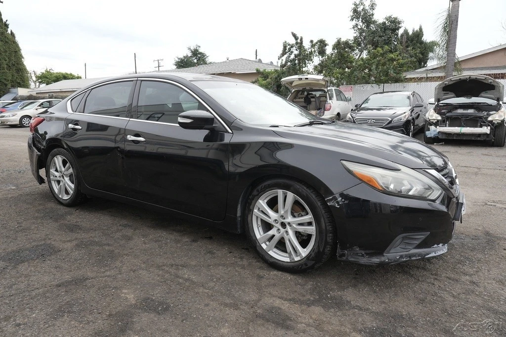 2016 Nissan Altima 5th Gen - Image 9 of 21