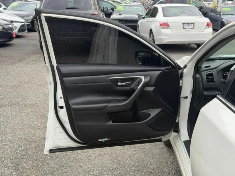 2016 Nissan Altima 5th Gen - Image 9 of 12