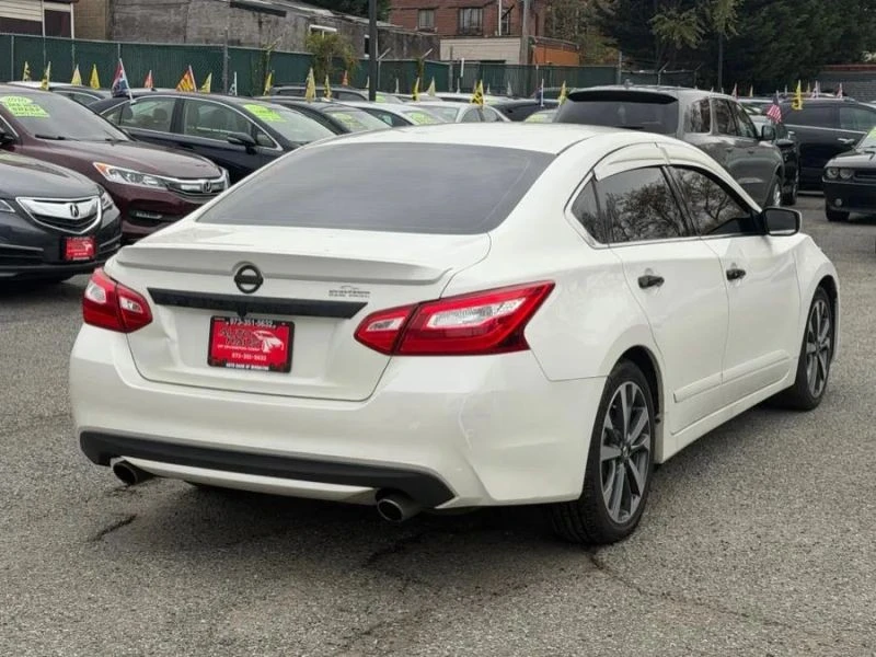 2016 Nissan Altima 5th Gen - Image 4 of 12