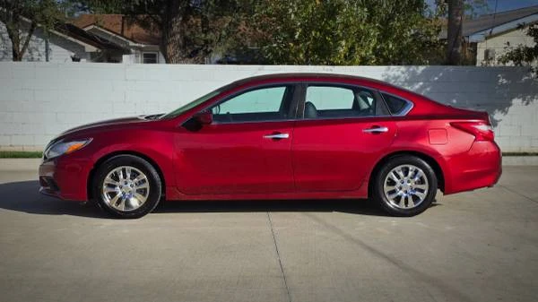 2016 Nissan Altima 5th Gen - Image 2 of 10