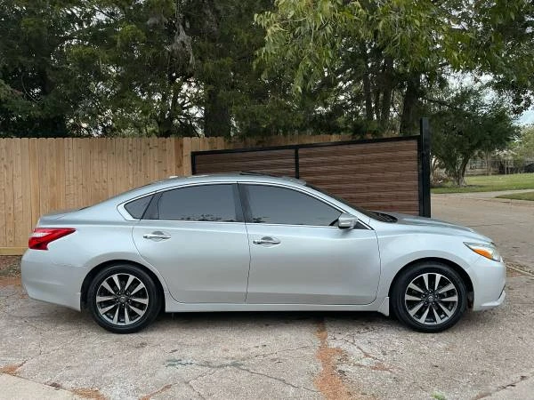 2016 Nissan Altima 5th Gen - Image 3 of 12