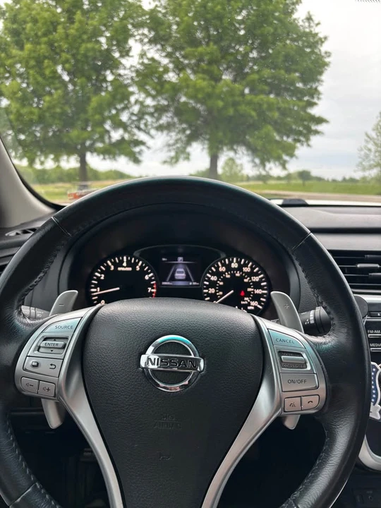 2016 Nissan Altima 5th Gen - Image 9 of 10