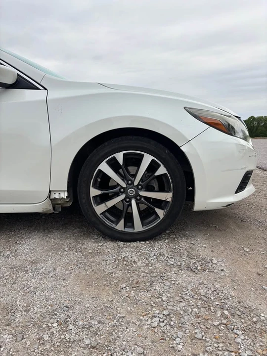 2016 Nissan Altima 5th Gen - Image 6 of 10