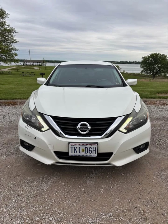 2016 Nissan Altima 5th Gen - Image 4 of 10