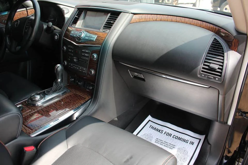 2016 Nissan Armada - Image 8 of 20
