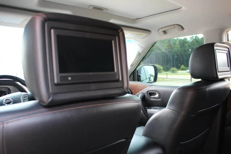 2016 Nissan Armada - Image 15 of 20
