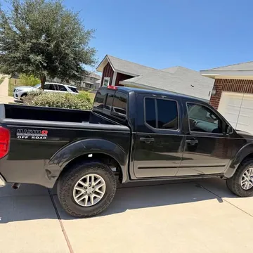 2016 Nissan Frontier Nismo Pickup 4D 5 ft