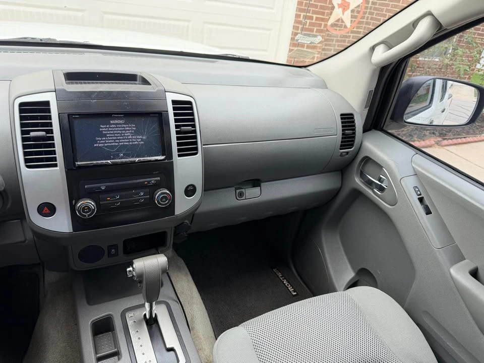 2016 Nissan Frontier 2nd Gen - Image 10 of 13