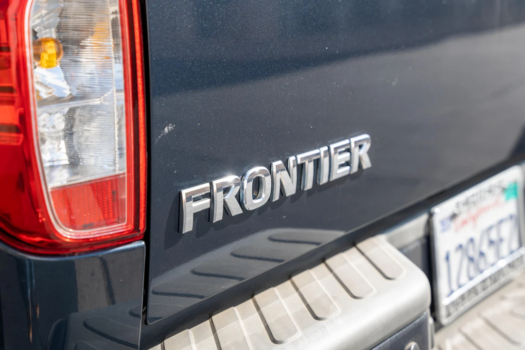 2016 Nissan Frontier 2nd Gen - Image 10 of 17