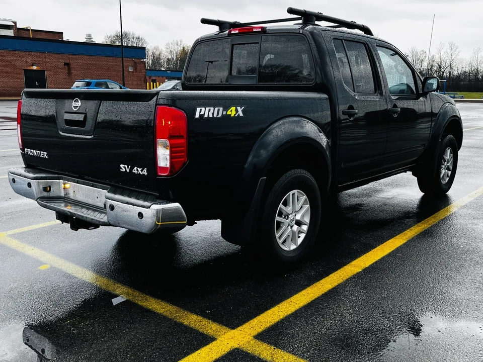 2016 Nissan Frontier 2nd Gen - Image 11 of 31