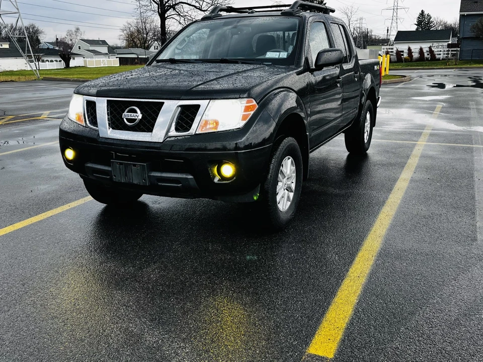 2016 Nissan Frontier 2nd Gen - Image 2 of 31