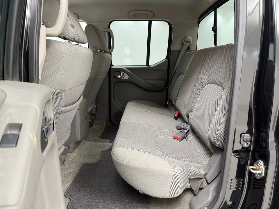 2016 Nissan Frontier 2nd Gen - Image 15 of 21