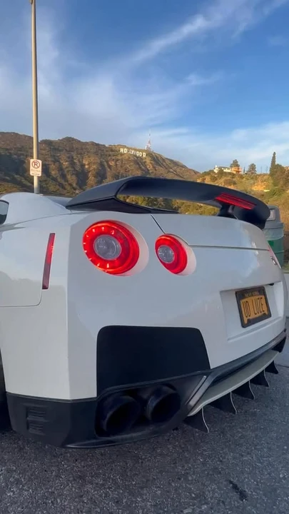 2016 Nissan R35 GT-R Black Edition - Image 10 of 10