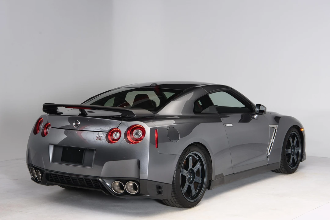 2016 Nissan R35 GT-R Black Edition - Image 13 of 31