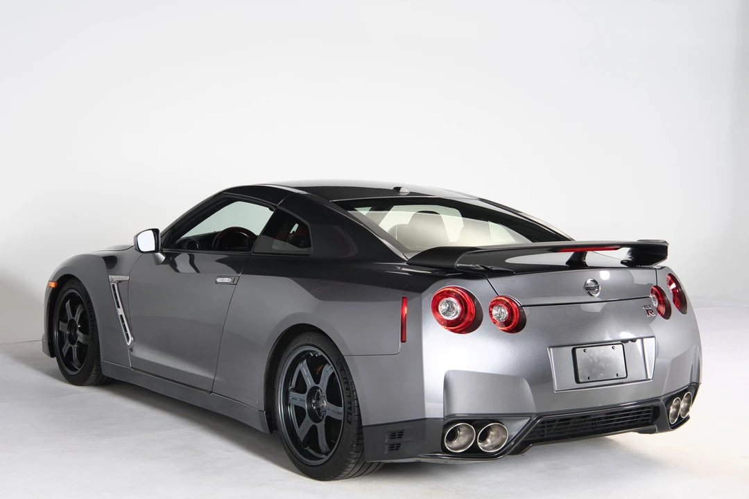 2016 Nissan R35 GT-R Black Edition - Image 9 of 31