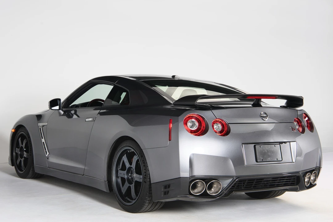 2016 Nissan R35 GT-R Black Edition - Image 4 of 31