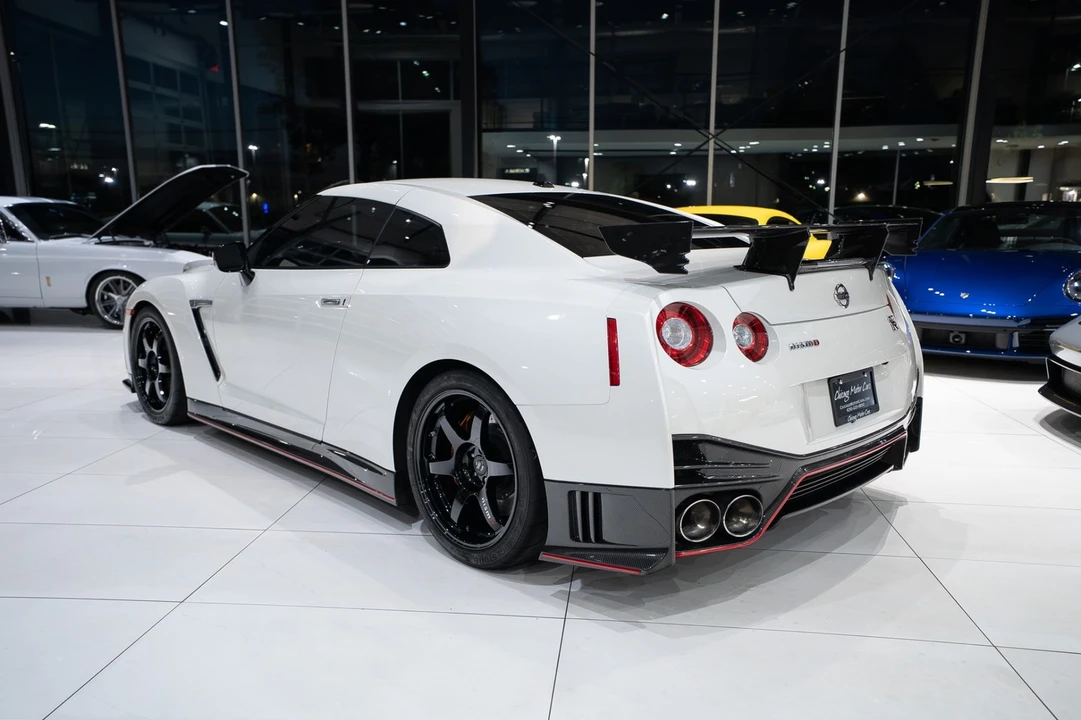 2016 Nissan R35 GT-R NISMO - Image 2 of 31