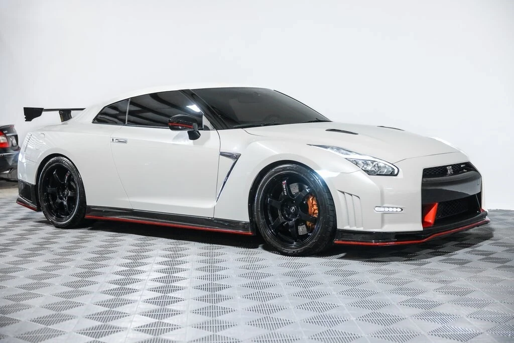 2016 Nissan R35 GT-R NISMO - Image 4 of 21