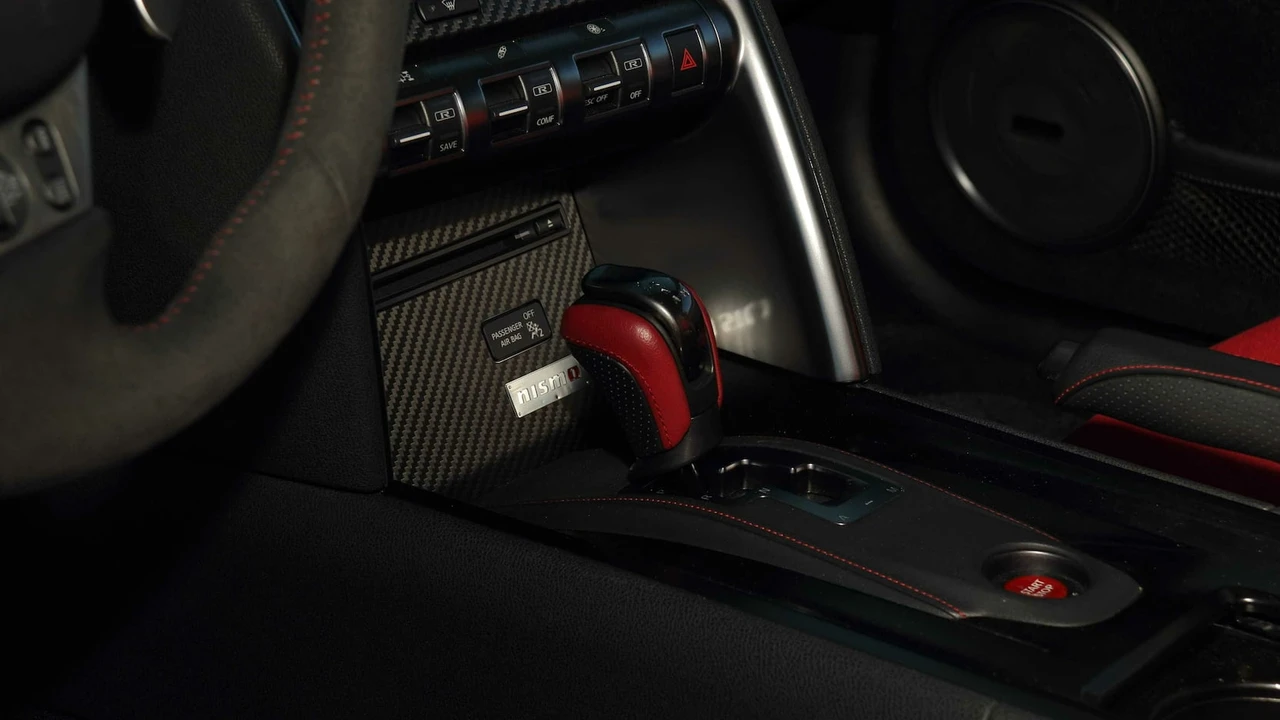 2016 Nissan R35 GT-R NISMO - Image 11 of 25