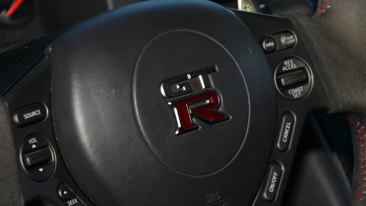 2016 Nissan R35 GT-R NISMO - Image 22 of 25