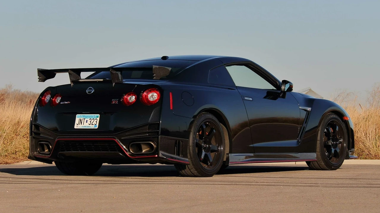 2016 Nissan R35 GT-R NISMO - Image 3 of 25