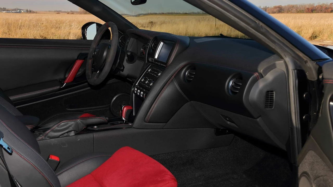 2016 Nissan R35 GT-R NISMO - Image 5 of 25