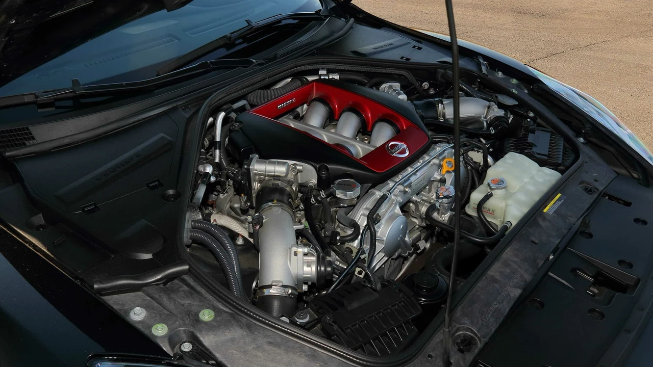2016 Nissan R35 GT-R NISMO - Image 7 of 25