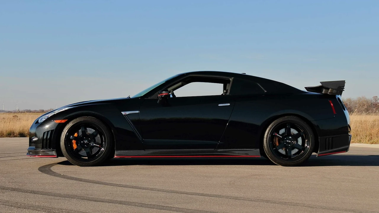 2016 Nissan R35 GT-R NISMO - Image 8 of 25