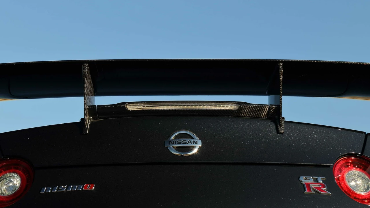 2016 Nissan R35 GT-R NISMO - Image 9 of 25