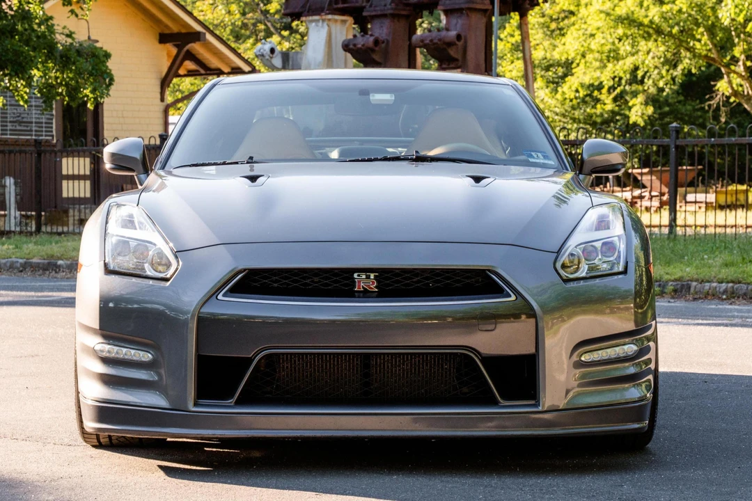 2016 Nissan R35 GT-R Premium - Image 2 of 31