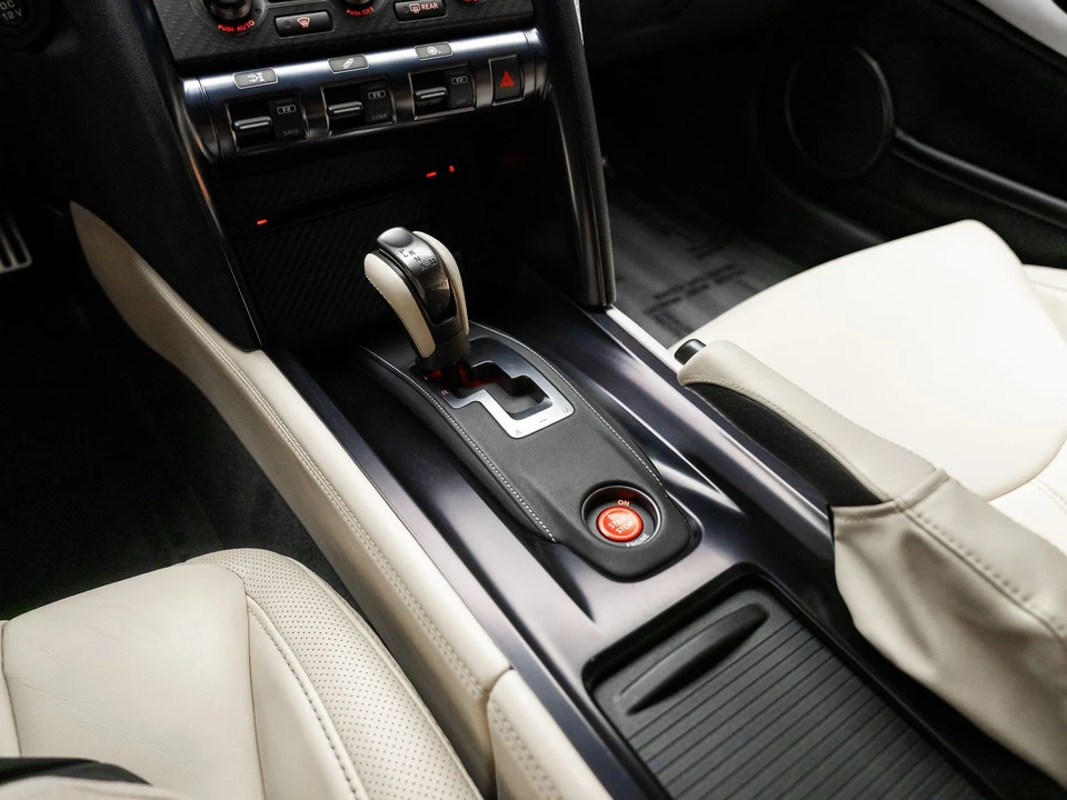2016 Nissan R35 GT-R Premium - Image 7 of 31