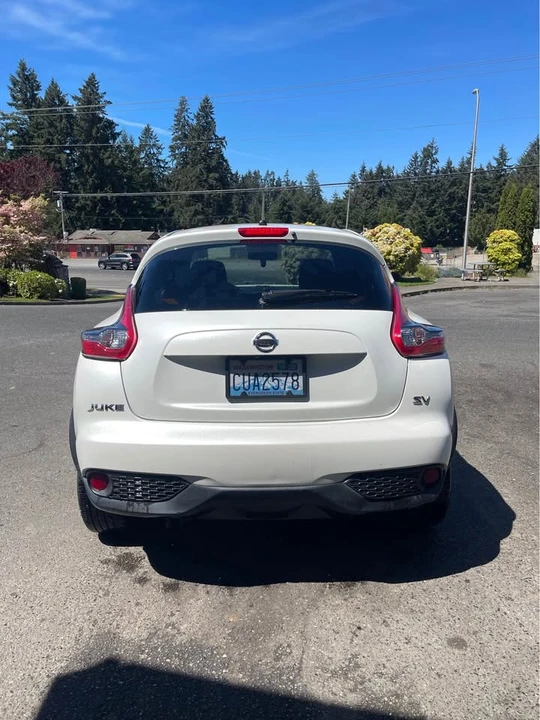 2016 Nissan Juke - Image 8 of 17