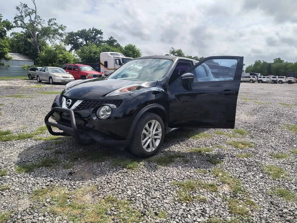 2016 Nissan Juke - Image 2 of 12