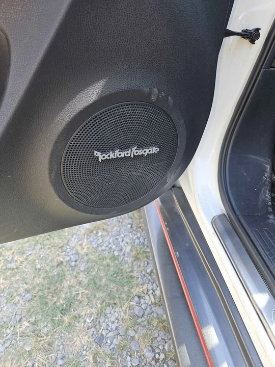 2016 Nissan Juke - Image 6 of 11