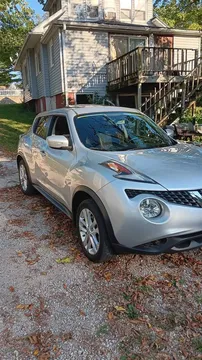2016 Nissan JUKE SV Sport Utility 4D