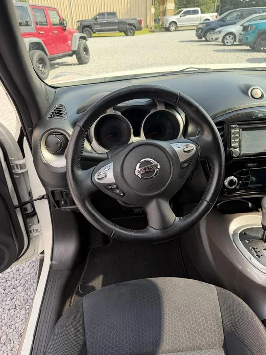 2016 Nissan Juke - Image 11 of 13