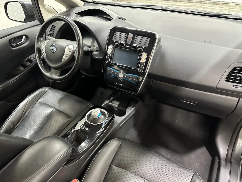 2016 Nissan Leaf - Image 20 of 21
