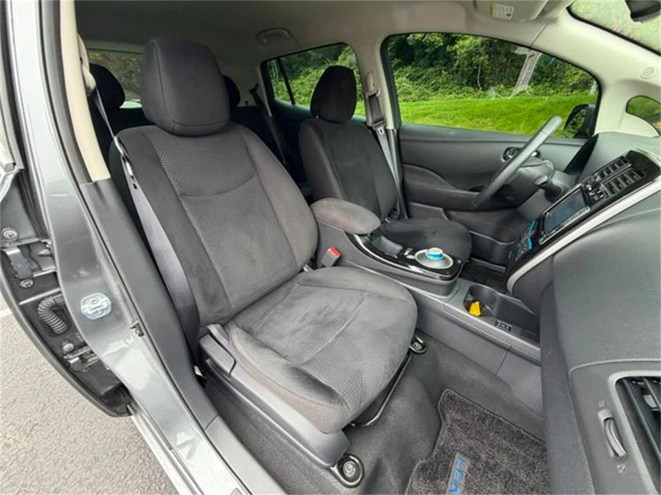 2016 Nissan Leaf - Image 29 of 31