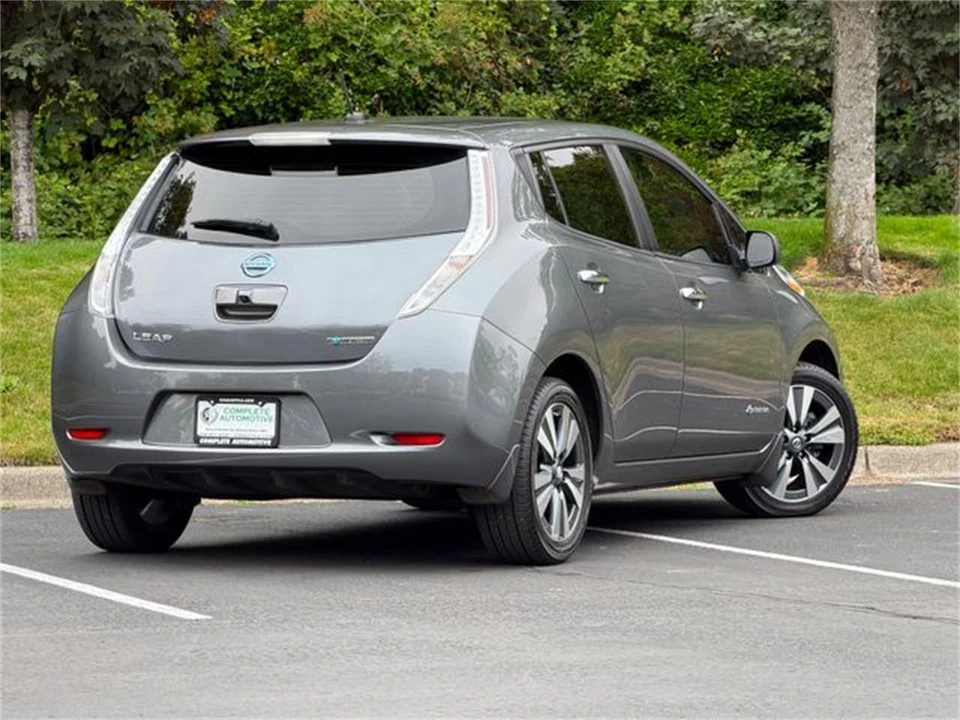 2016 Nissan Leaf - Image 3 of 31