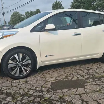 2016 Nissan LEAF SV